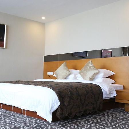 Days Inn Frontier Wuxi Wuxi  Exterior foto